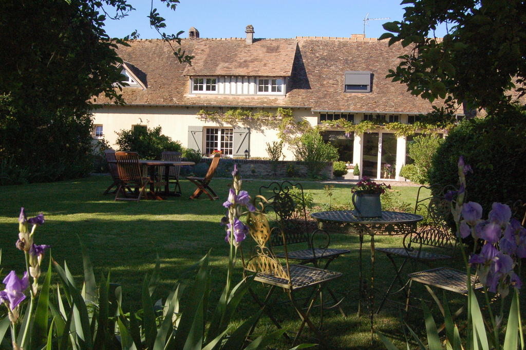 La Chaiserie La Croix-Saint-Leufroy Exterior foto