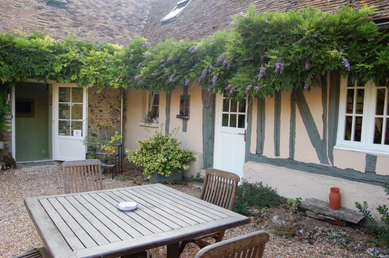 La Chaiserie La Croix-Saint-Leufroy Exterior foto